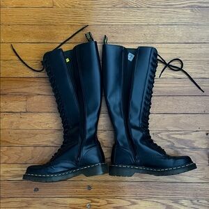 Black Knee-High Lace-Up Doc Martens, size 7/38; lightly used
